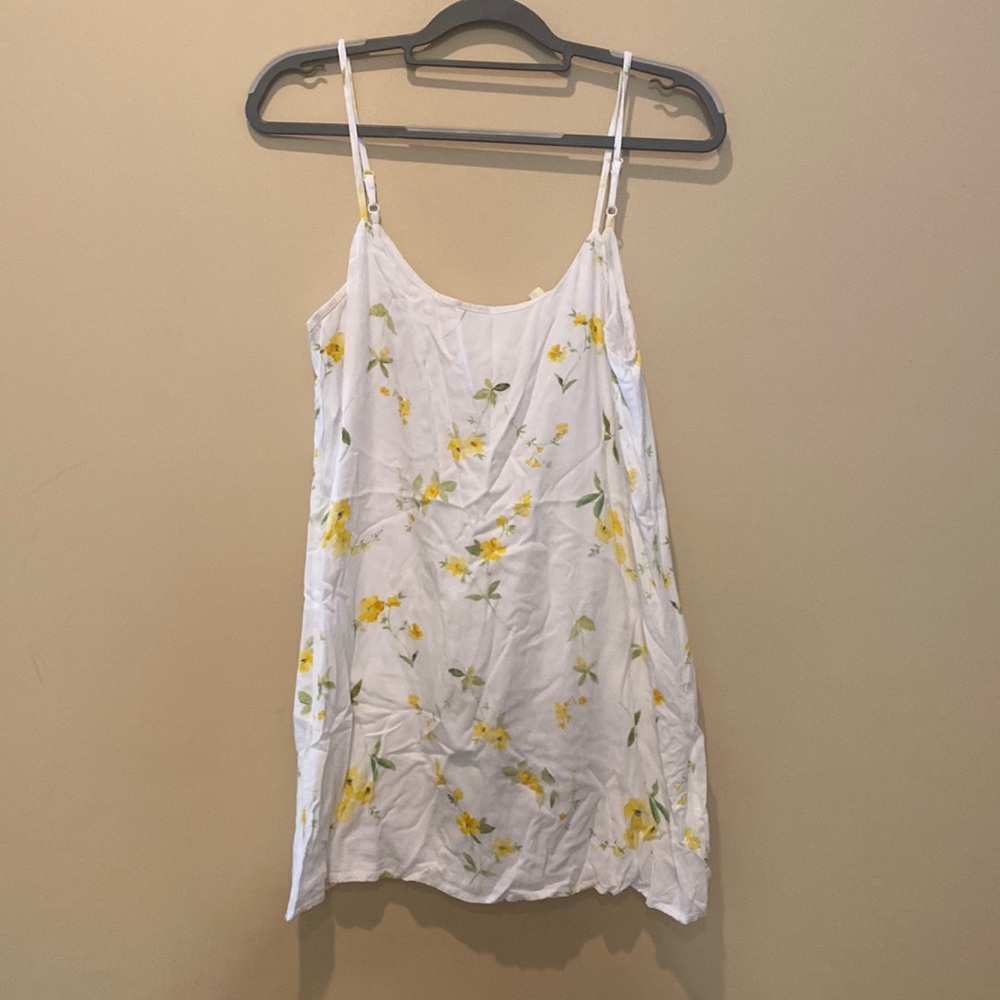 PacSun/LAHearts summer dress. Size large, fits more like a medium.